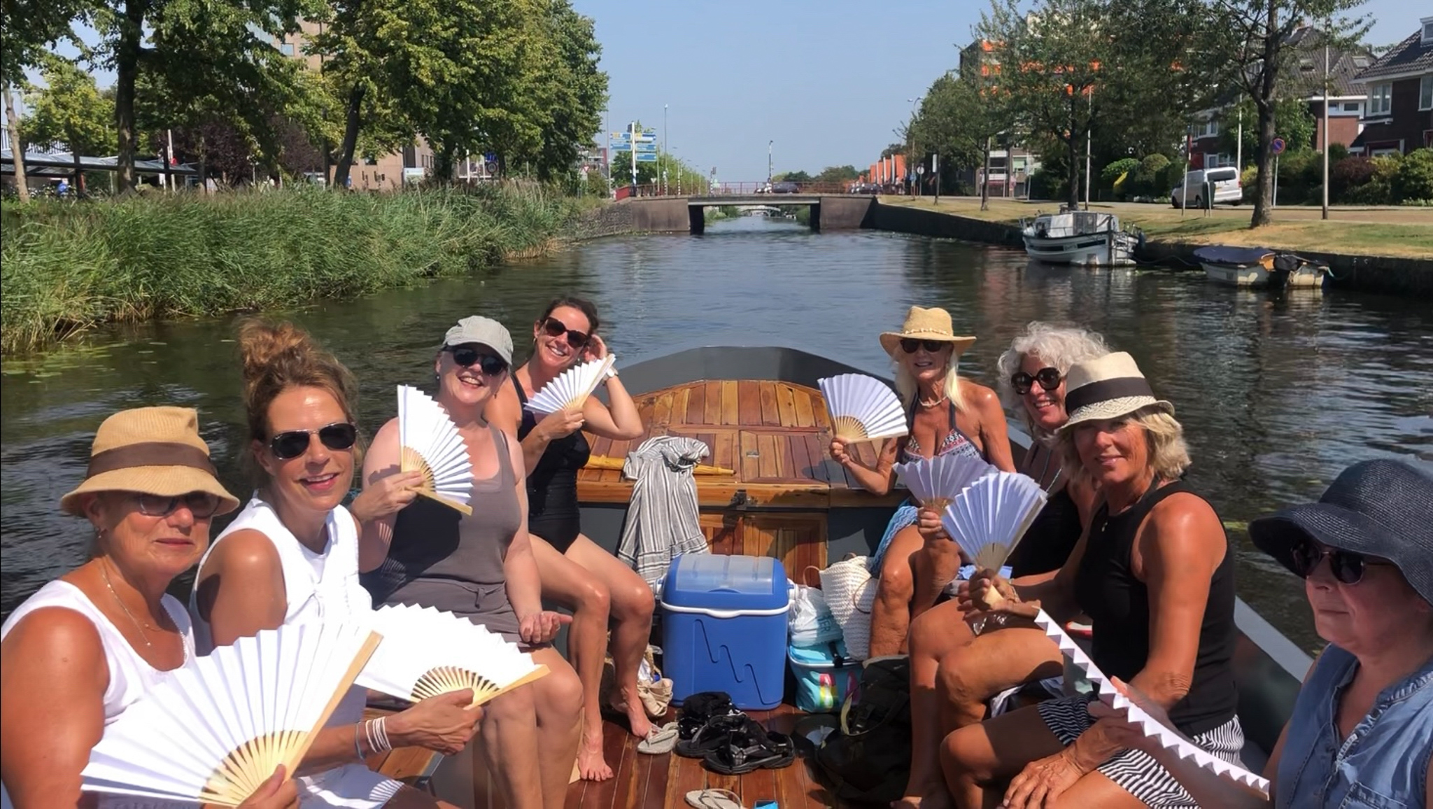 Gezelligheid op de sloep